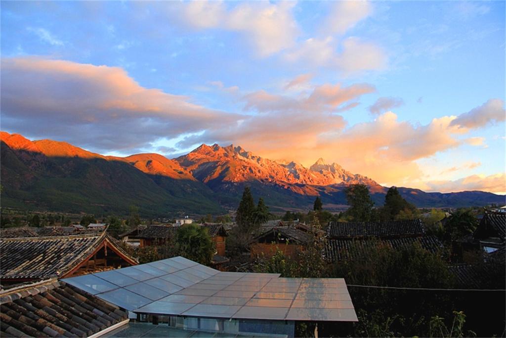 Lijiang Baisha Free Time Designed Hotel Exterior photo
