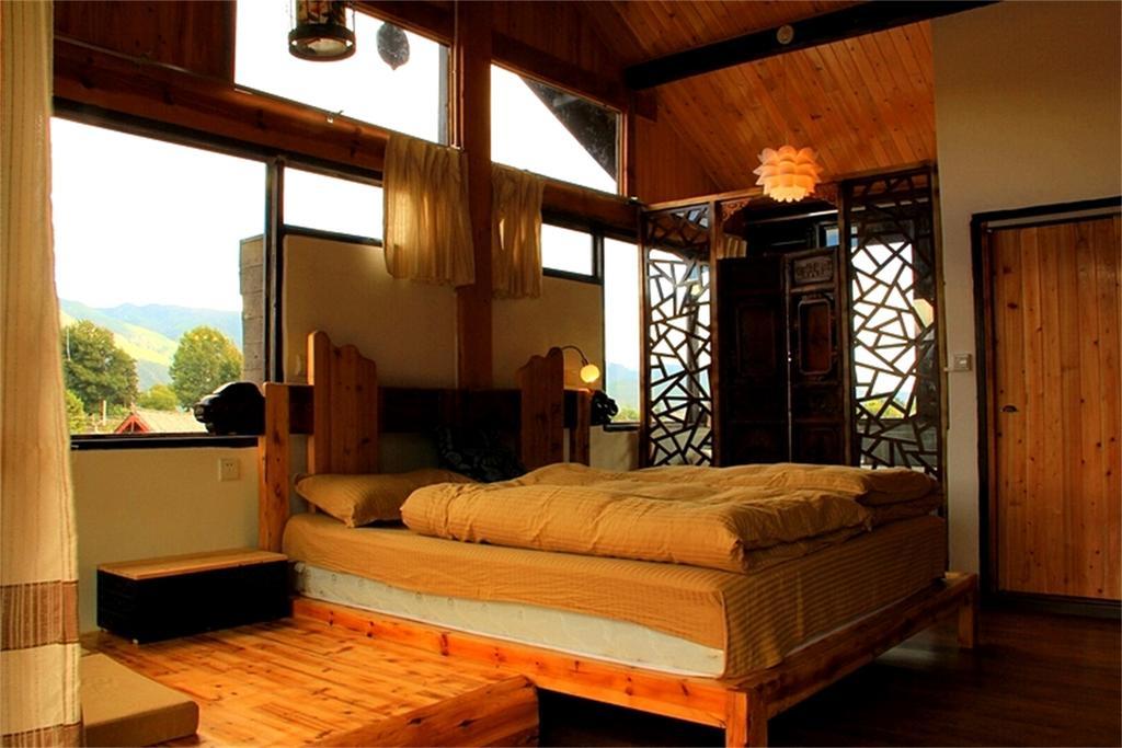 Lijiang Baisha Free Time Designed Hotel Exterior photo